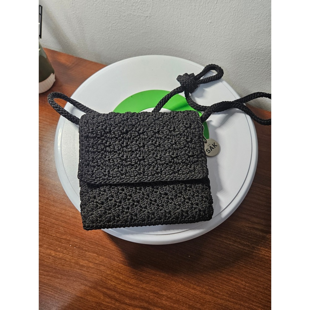 The Sak Crossbody Bag Womens Small Black Crochet Flap Zipper Boho Woven Purse - Picture 2 of 3